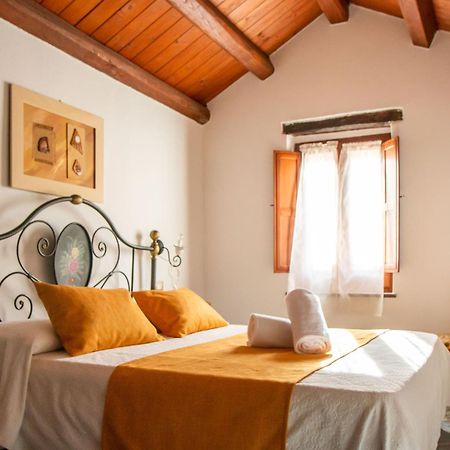 S'Ammentu House Hotel Bosa Bagian luar foto