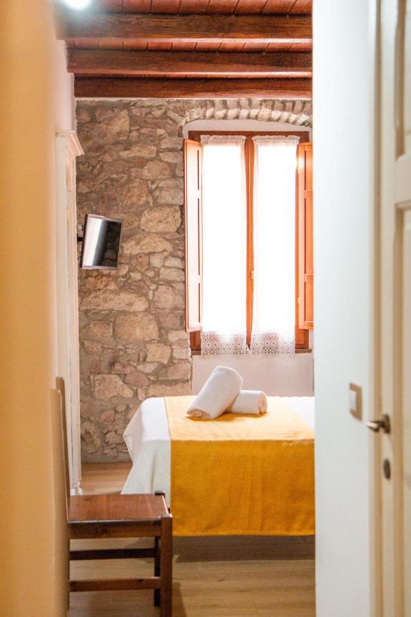 S'Ammentu House Hotel Bosa Bagian luar foto