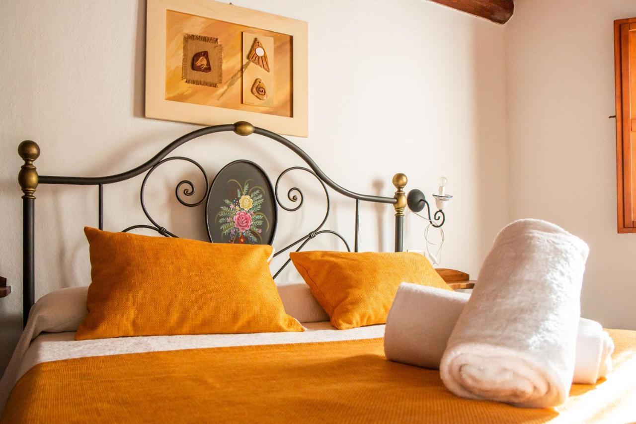 S'Ammentu House Hotel Bosa Bagian luar foto