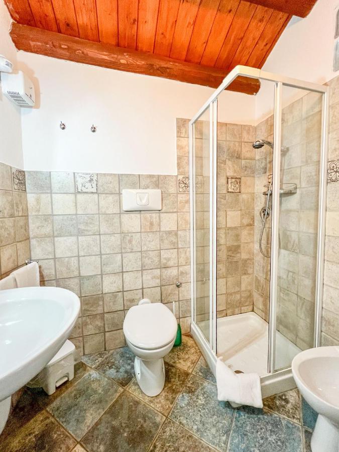 S'Ammentu House Hotel Bosa Bagian luar foto