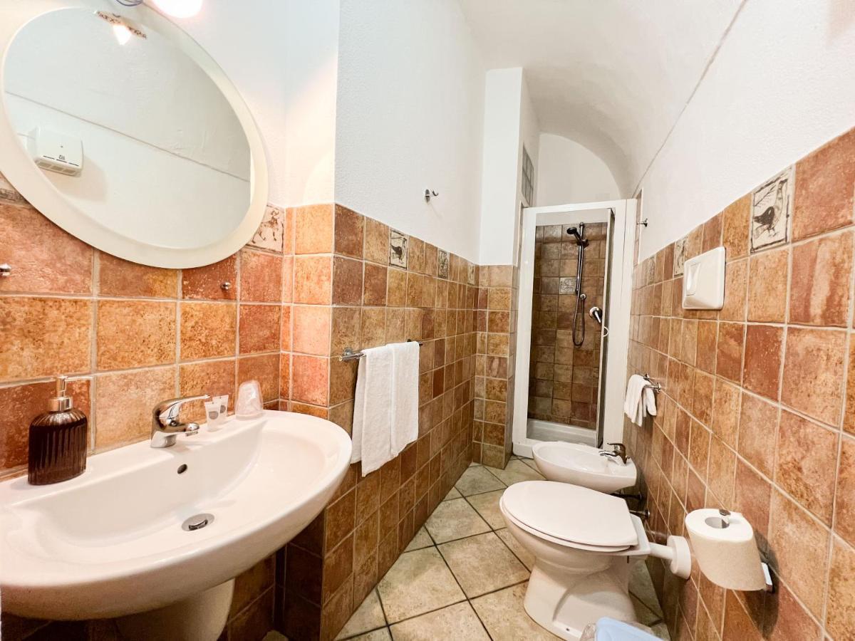 S'Ammentu House Hotel Bosa Bagian luar foto
